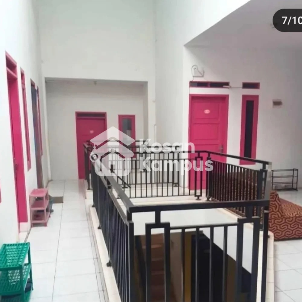 Villa Anisa K. Luar